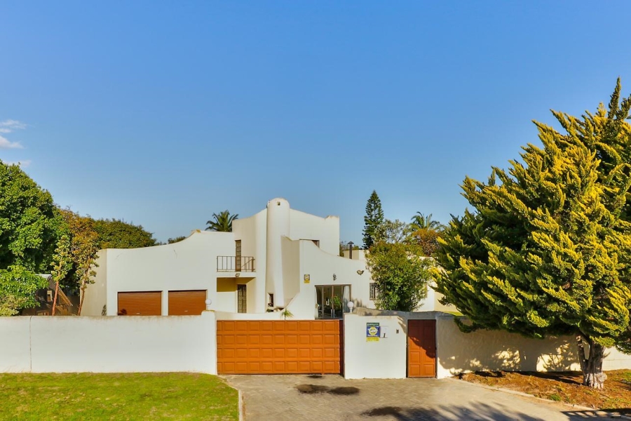 4 Bedroom Property for Sale in Table View Western Cape